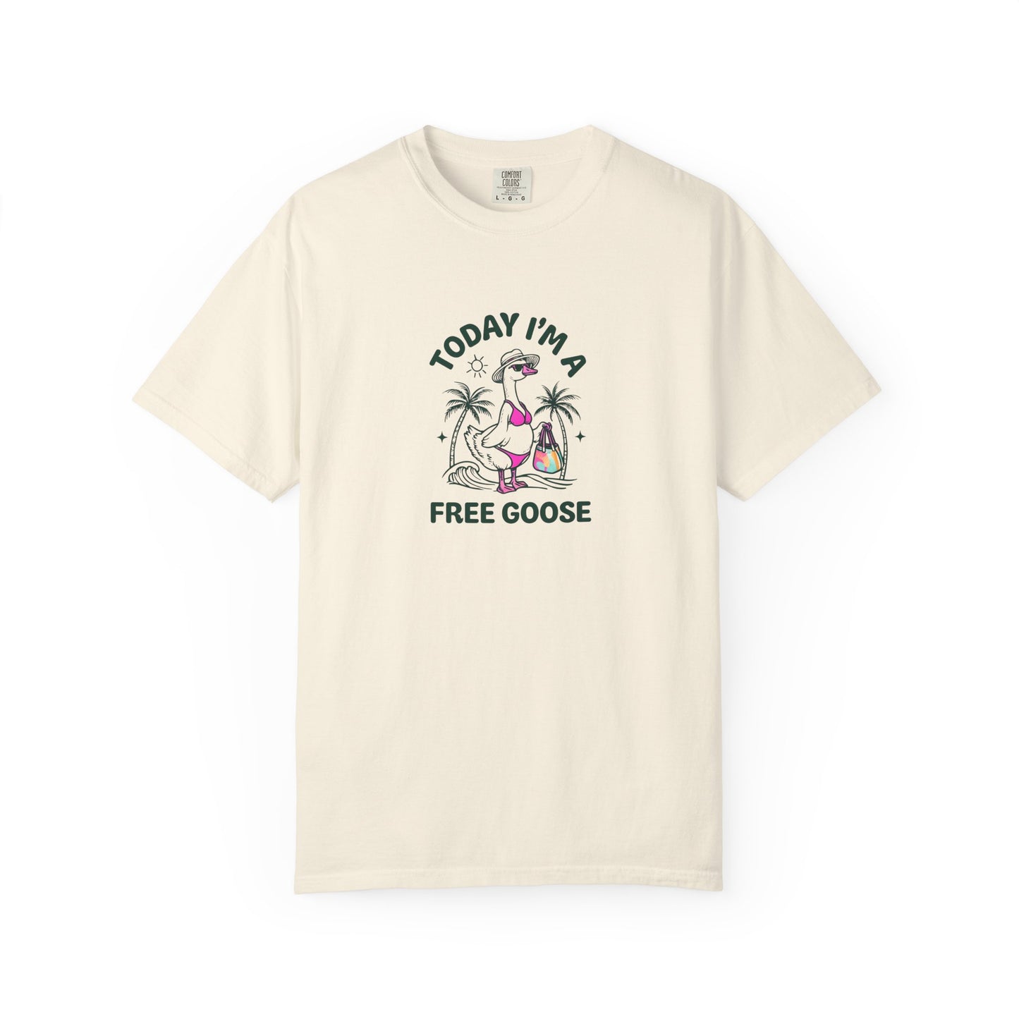Silly Goose Beach Vibes T-shirt, Fun Beach Graphic Tee, Summer Wildlife Shirt, Colorful Animal Top, Vacation Apparel