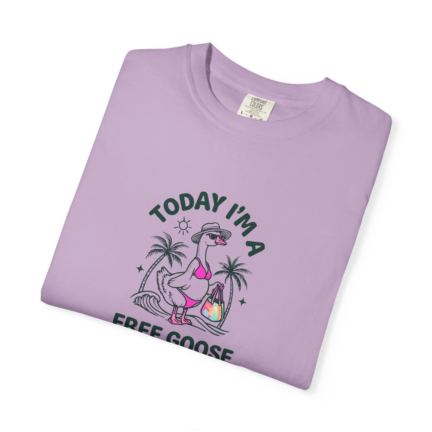 Silly Goose Beach Vibes T-shirt, Fun Beach Graphic Tee, Summer Wildlife Shirt, Colorful Animal Top, Vacation Apparel