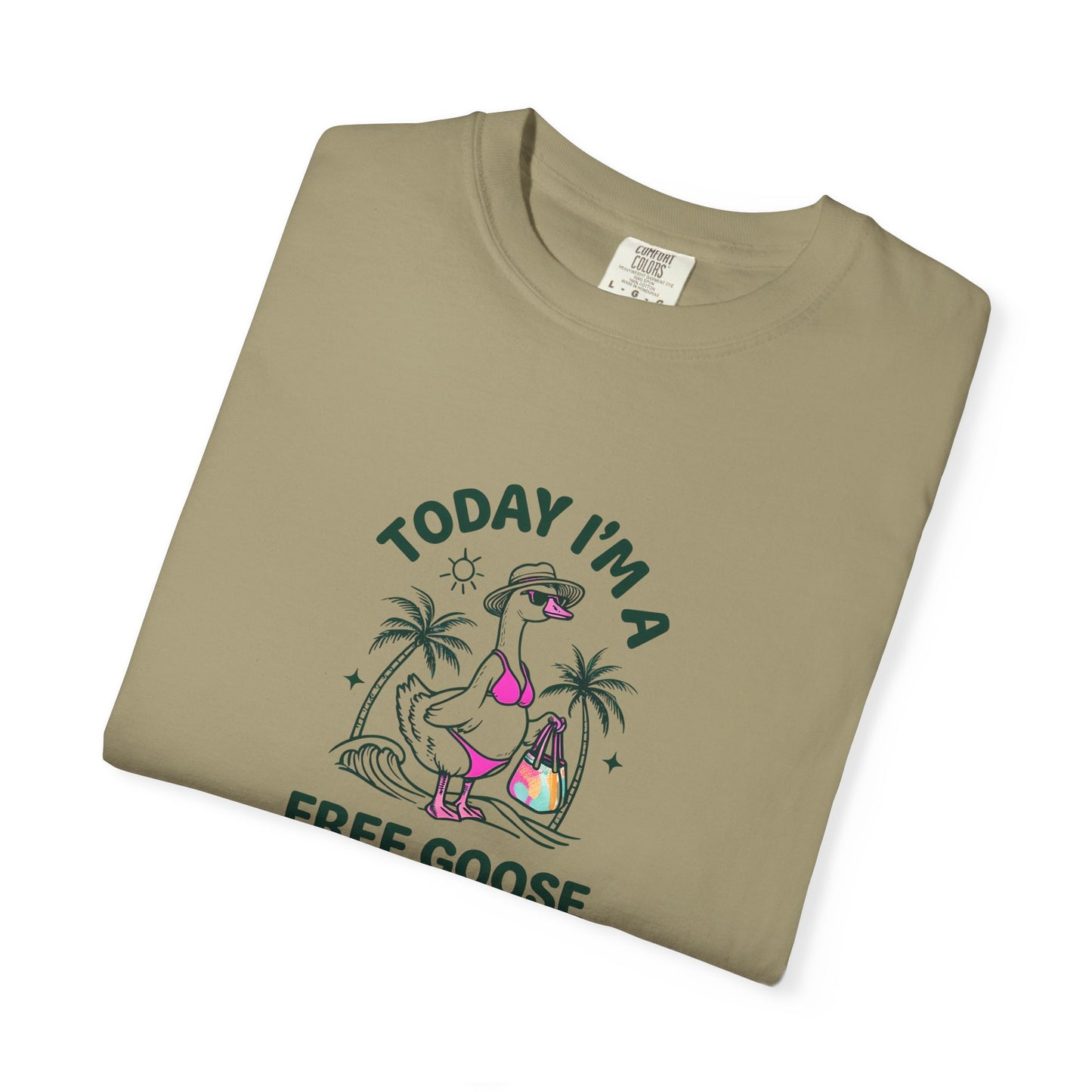 Silly Goose Beach Vibes T-shirt, Fun Beach Graphic Tee, Summer Wildlife Shirt, Colorful Animal Top, Vacation Apparel