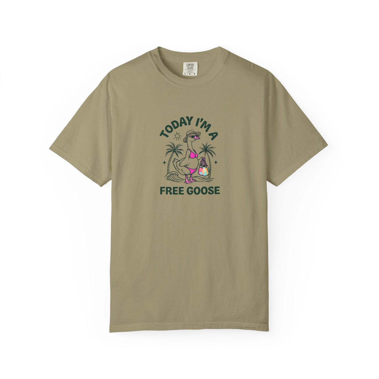Silly Goose Beach Vibes T-shirt, Fun Beach Graphic Tee, Summer Wildlife Shirt, Colorful Animal Top, Vacation Apparel