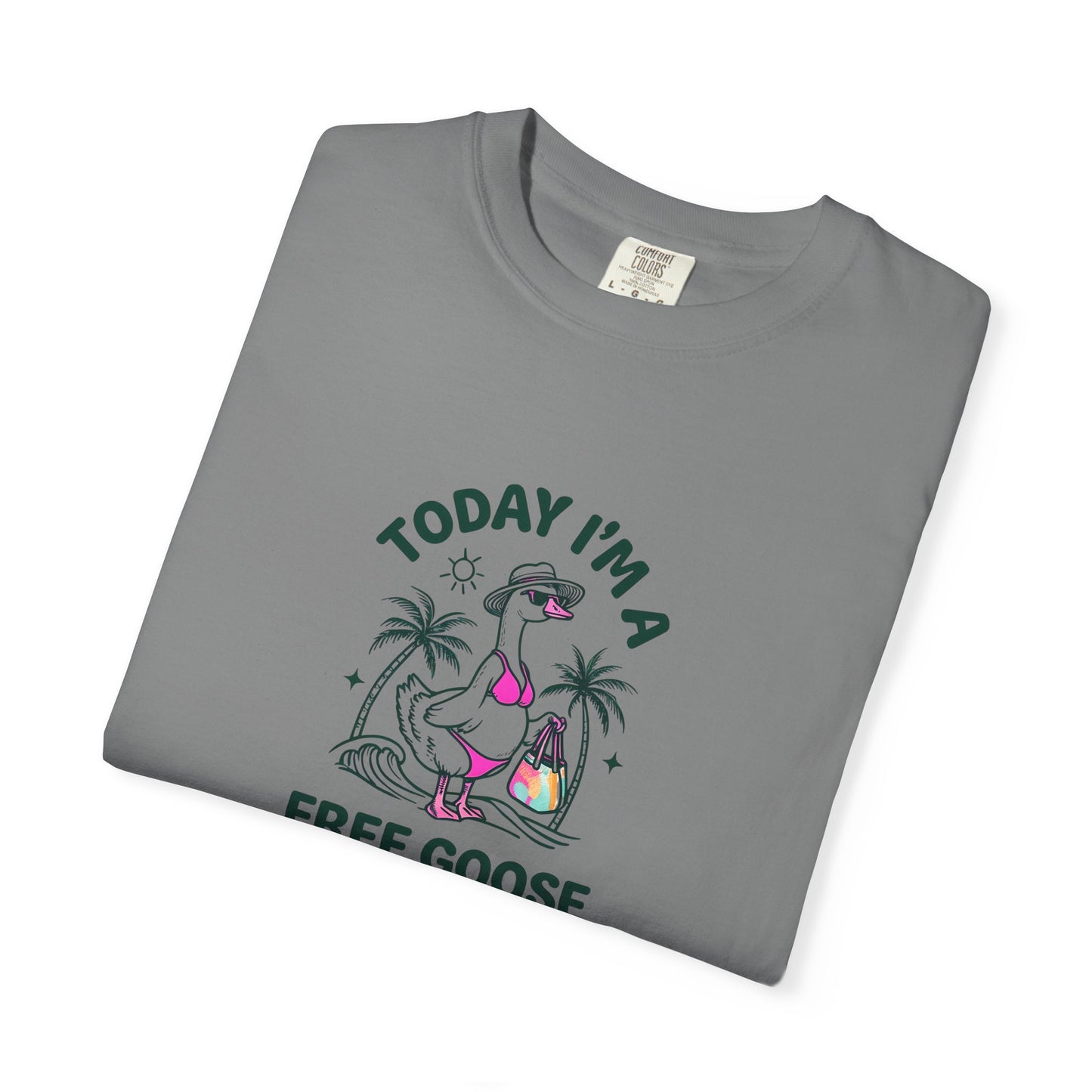 Silly Goose Beach Vibes T-shirt, Fun Beach Graphic Tee, Summer Wildlife Shirt, Colorful Animal Top, Vacation Apparel