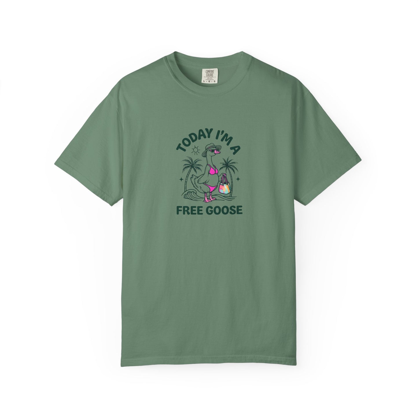 Silly Goose Beach Vibes T-shirt, Fun Beach Graphic Tee, Summer Wildlife Shirt, Colorful Animal Top, Vacation Apparel
