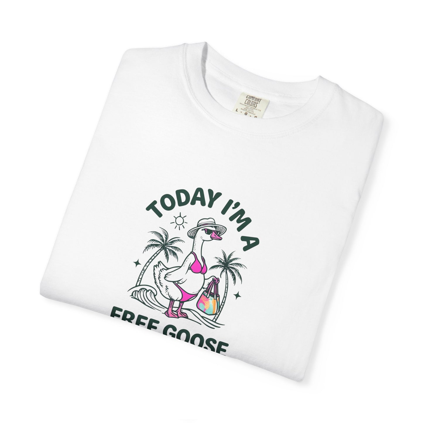 Silly Goose Beach Vibes T-shirt, Fun Beach Graphic Tee, Summer Wildlife Shirt, Colorful Animal Top, Vacation Apparel