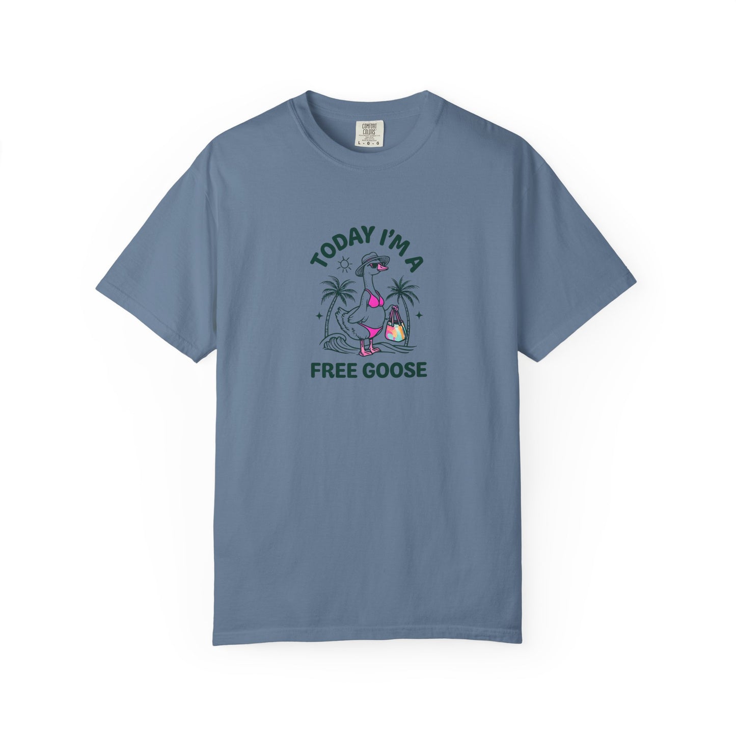 Silly Goose Beach Vibes T-shirt, Fun Beach Graphic Tee, Summer Wildlife Shirt, Colorful Animal Top, Vacation Apparel