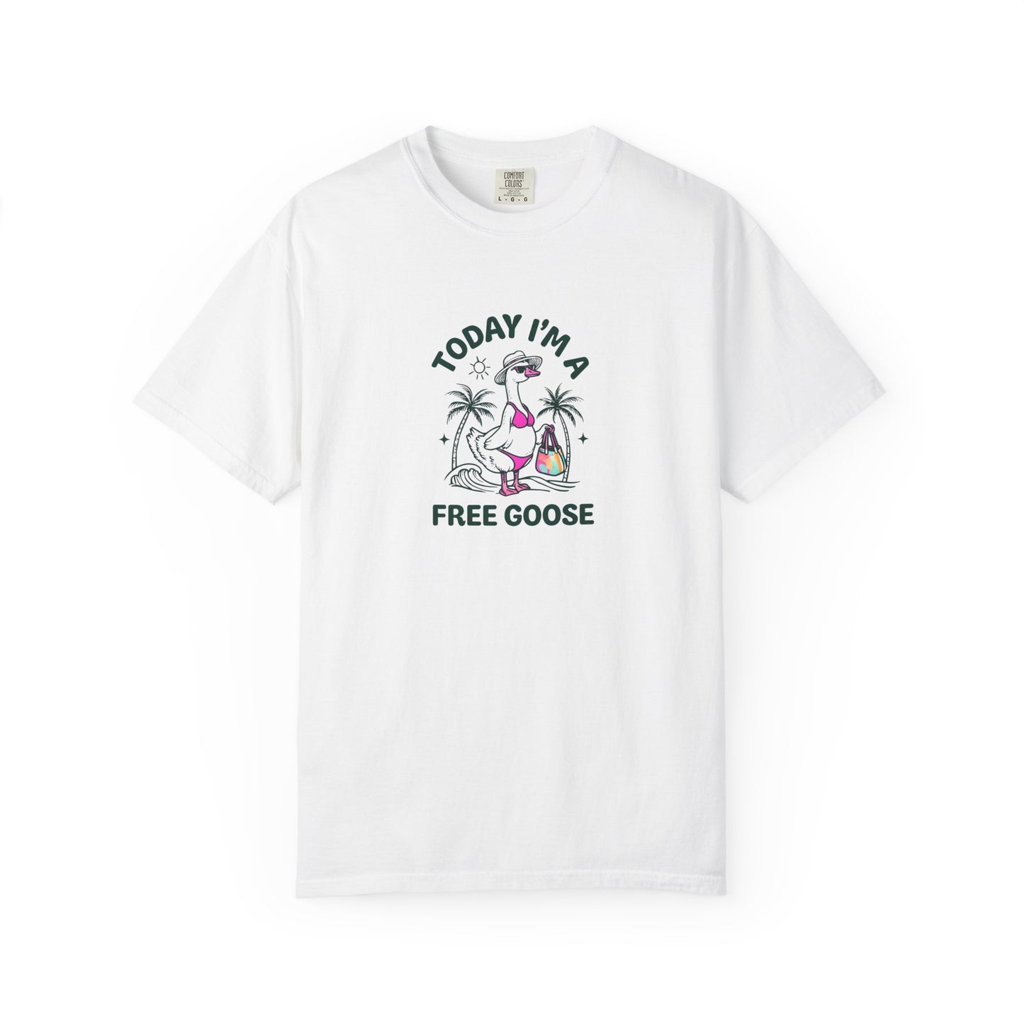 Silly Goose Beach Vibes T-shirt, Fun Beach Graphic Tee, Summer Wildlife Shirt, Colorful Animal Top, Vacation Apparel
